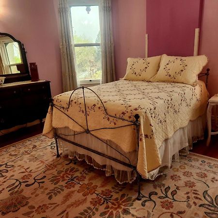 Downen House Bed & Breakfast Pueblo Esterno foto